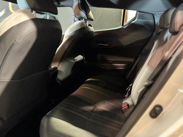 Toyota C-Hr image 1