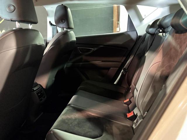 Seat Leon image 2