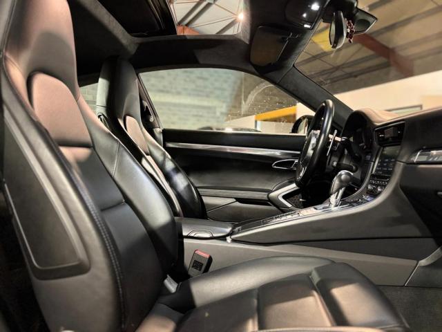 Porsche 911 image 2