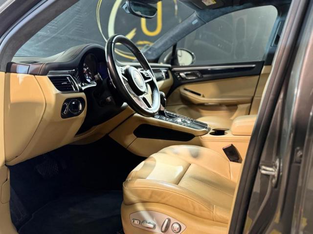 Porsche Macan image 2