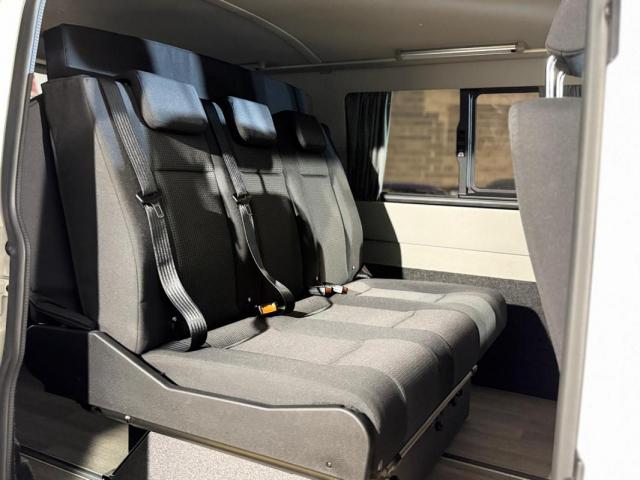 Volkswagen Transporter image 5