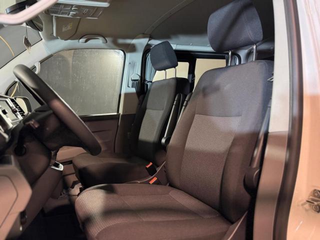 Volkswagen Transporter image 8