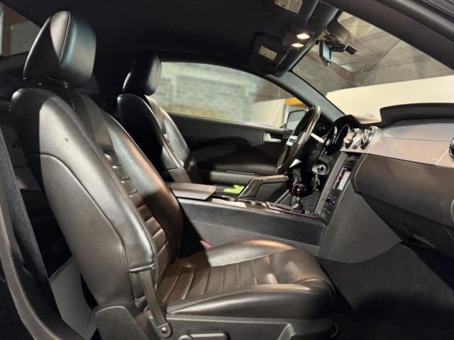 Ford Mustang image 7