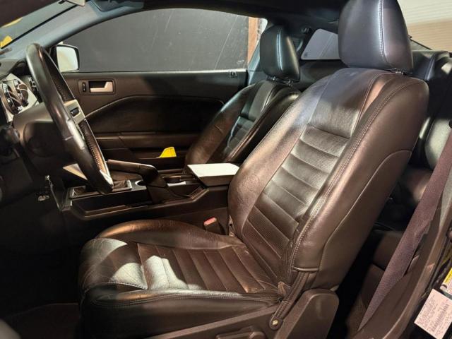 Ford Mustang image 8
