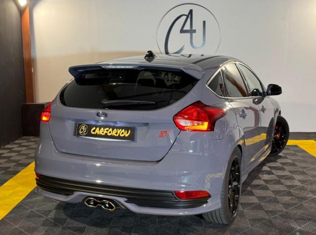 Ford Focus image 2