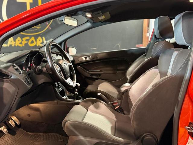 Ford Fiesta image 7