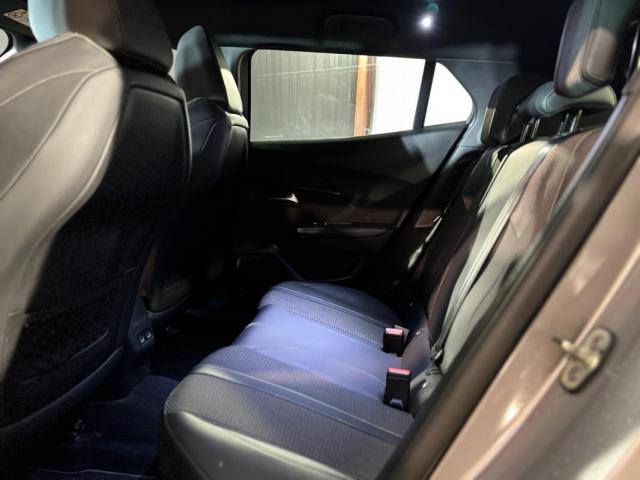 Peugeot 2008 image 2