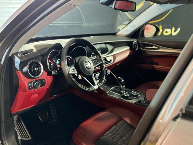 Alfa Romeo Stelvio image 5