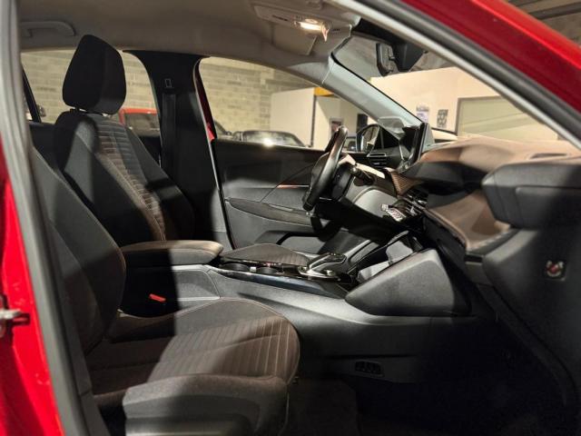 Peugeot 208 image 2