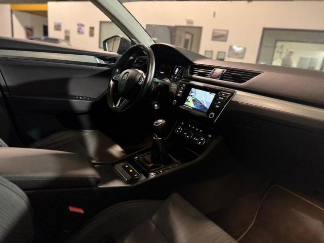 Skoda Superb image 8