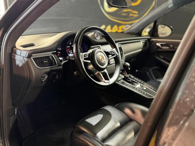 Porsche Macan image 9