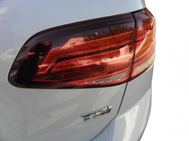 Volkswagen Golf image 7