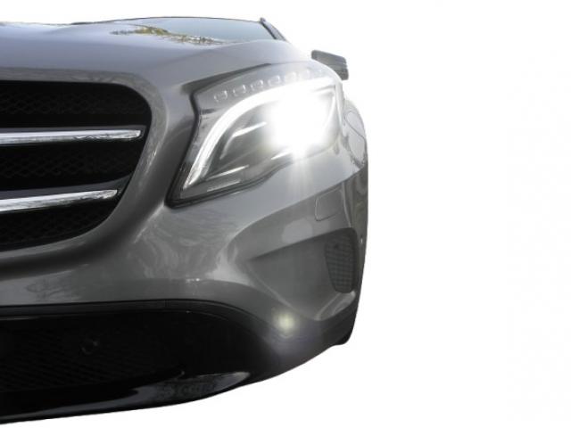 Mercedes Benz Gla image 2