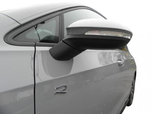 Volkswagen Golf image 6