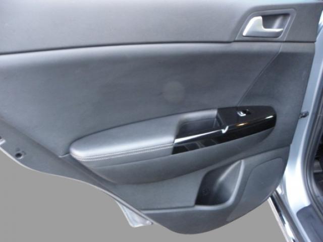 Kia Sportage image 6