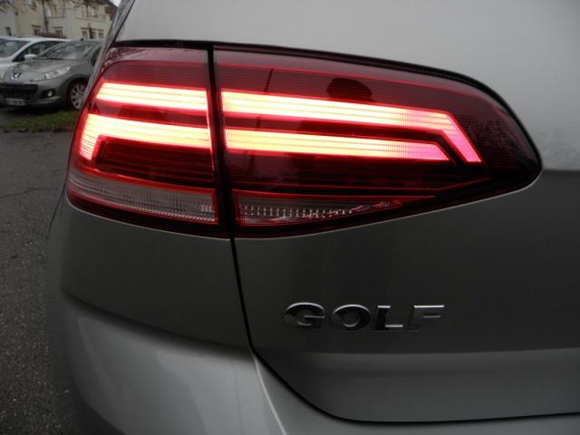 Volkswagen Golf image 7