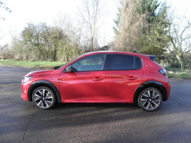 Peugeot 208 image 3