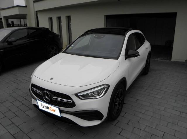 Mercedes Benz Gla image 3