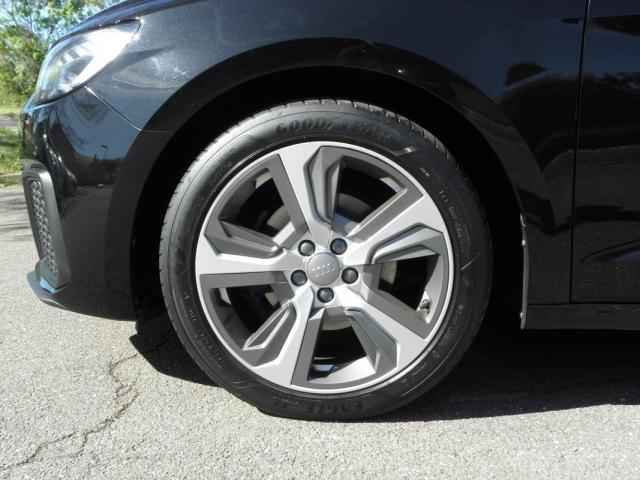 Audi A1 Sportback image 1