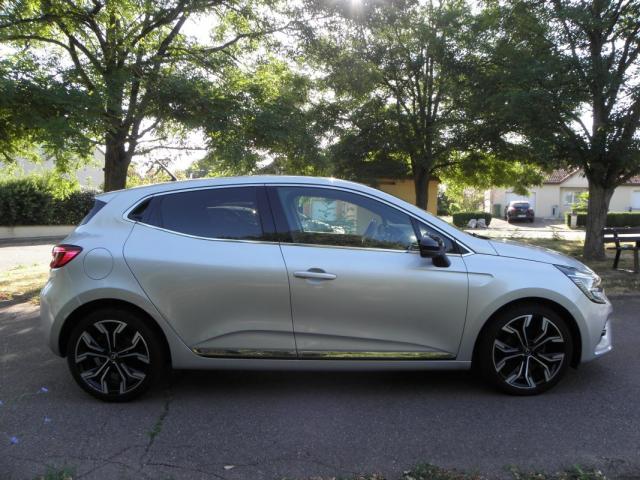 Renault Clio image 9