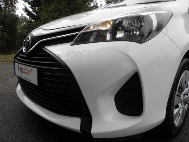 Toyota Yaris image 3