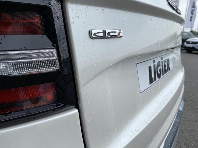 Ligier Js60 image 1