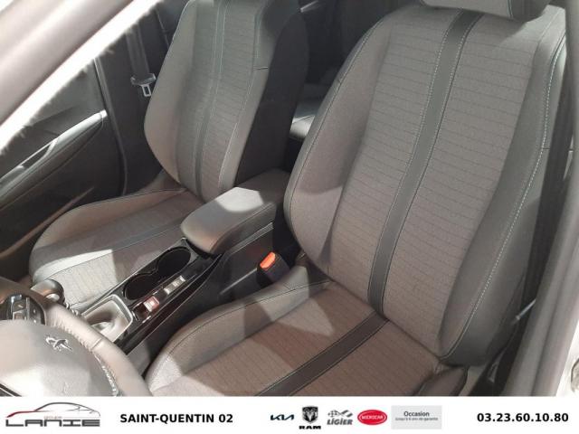 Peugeot 208 image 1