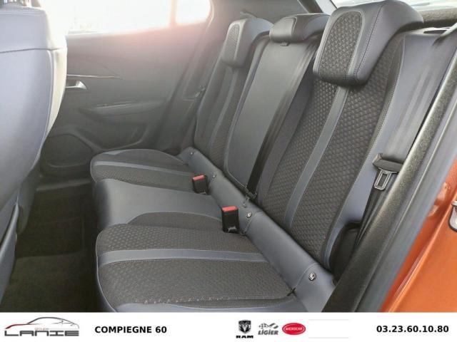 Peugeot 2008 image 9