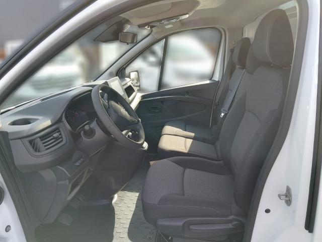 Renault Trafic image 1