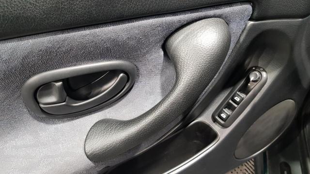 Peugeot 406 image 5