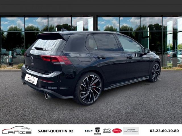 Volkswagen Golf image 9