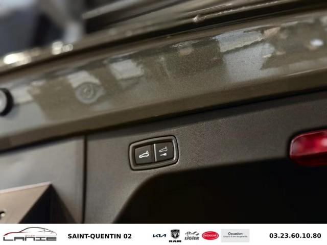 Porsche Macan image 9