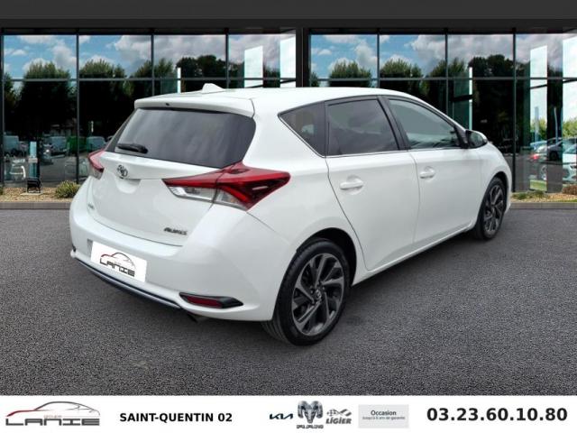 Toyota Auris image 7