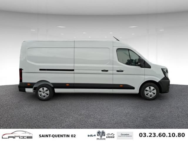 Renault Master image 2