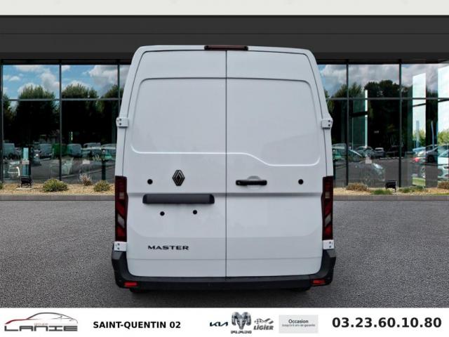 Renault Master image 1