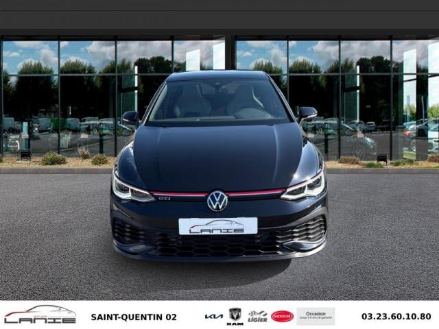 Volkswagen Golf image 9
