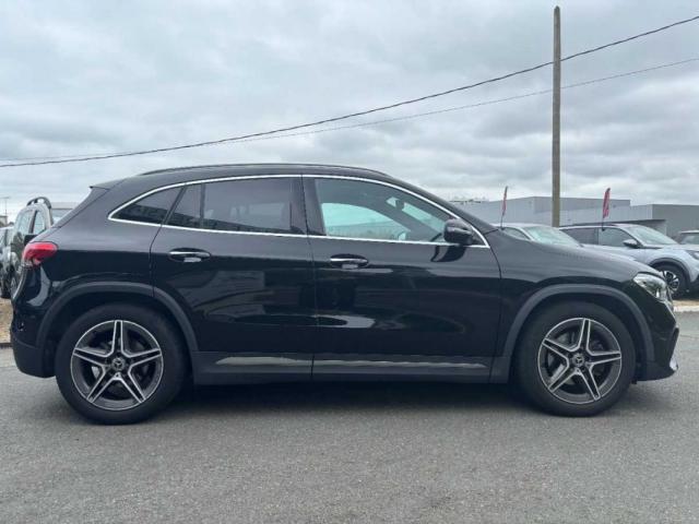 Mercedes Benz Gla image 8