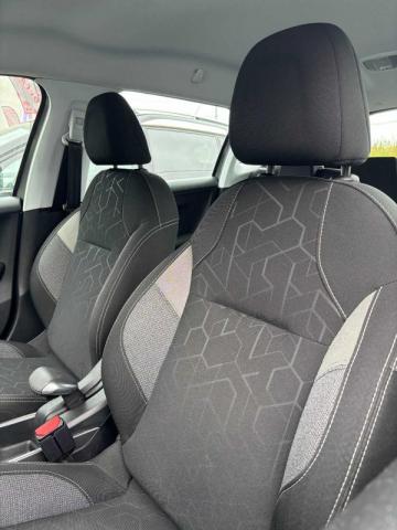 Peugeot 2008 image 4