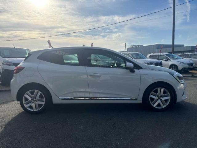 Renault Clio image 2