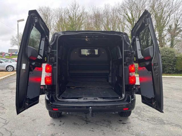 Peugeot Expert image 2