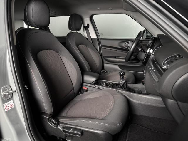Mini Clubman image 7