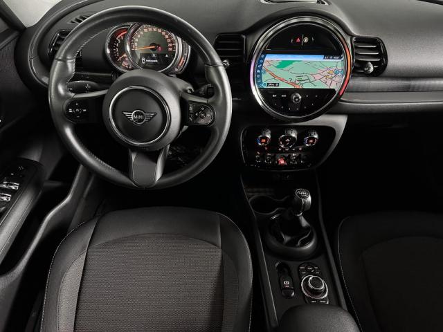Mini Clubman image 5