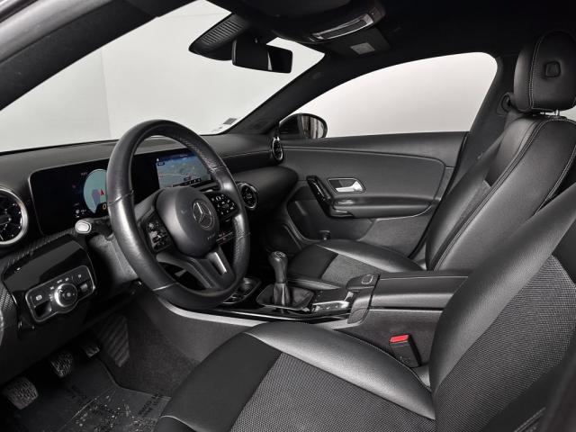 Mercedes Benz Cla image 6