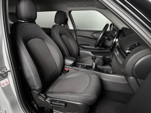Mini Clubman image 9