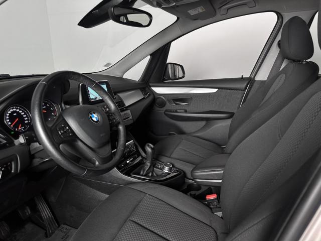 Bmw Serie 2 image 9