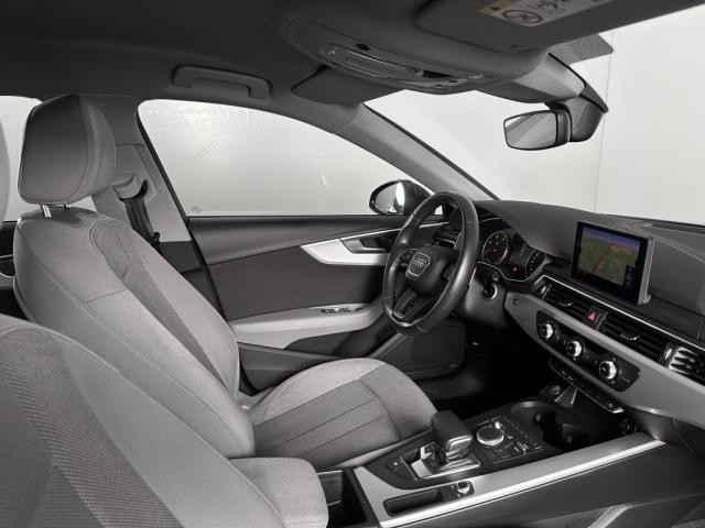 Audi A4 image 7