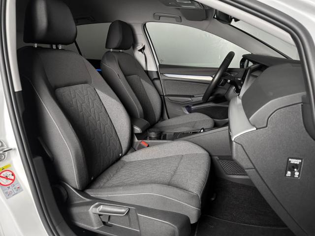 Volkswagen Golf image 3