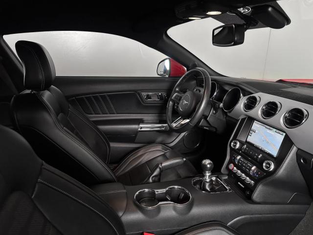 Ford Mustang image 7