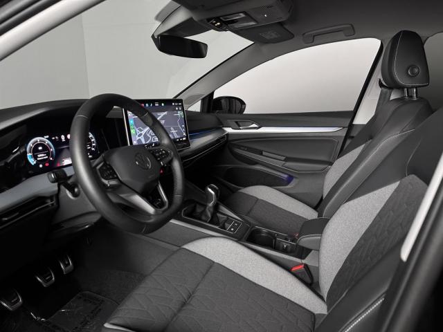 Volkswagen Golf image 2