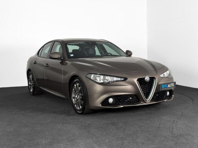 Alfa Romeo Giulia image 6